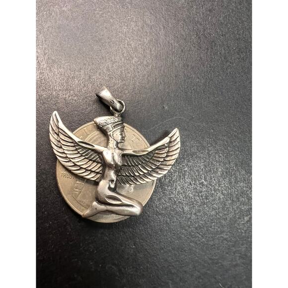 Vintage Sterling Silver Isis Goddess Pendant – Winged Egyptian Protection Amulet - Picture 3 of 9
